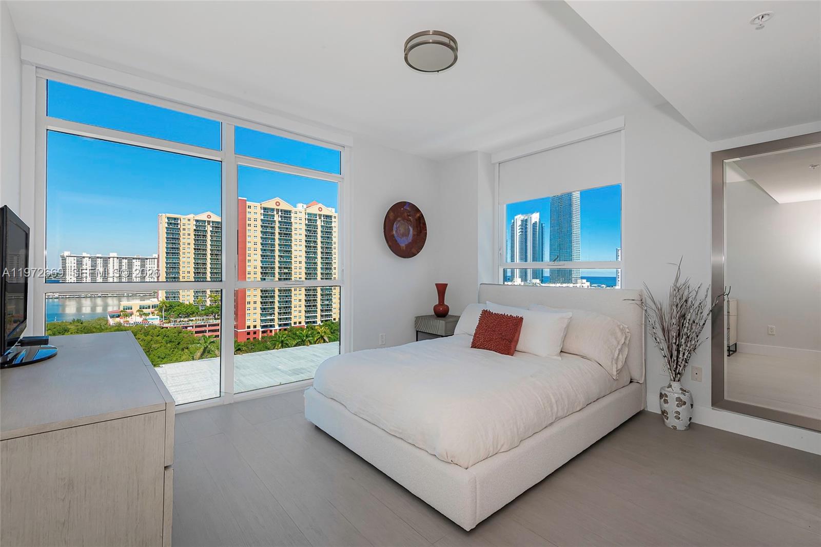 400 Sunny Isles Boulevard 1222 Se Corner Unit Property Photo 28