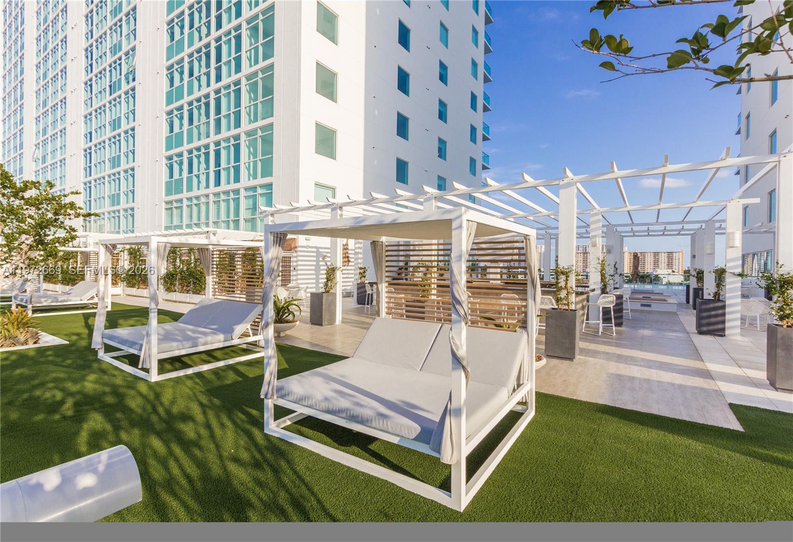400 Sunny Isles Boulevard 1222 Se Corner Unit Property Photo 47