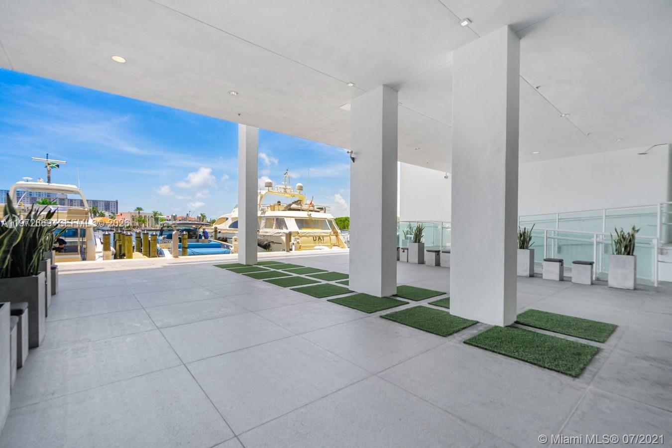 400 Sunny Isles Boulevard 1222 Se Corner Unit Property Photo 55