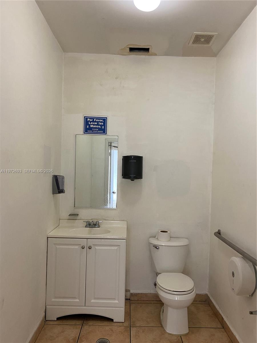2431 W 80th Street 5-c Property Photo 4