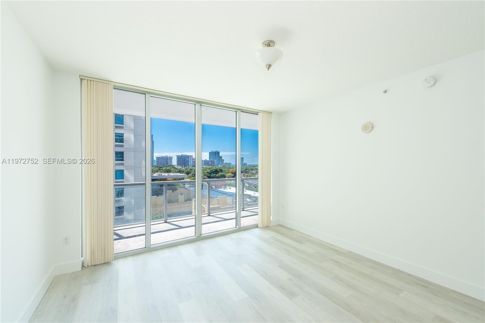 79 Sw 12th Street 1105-s Property Photo 1