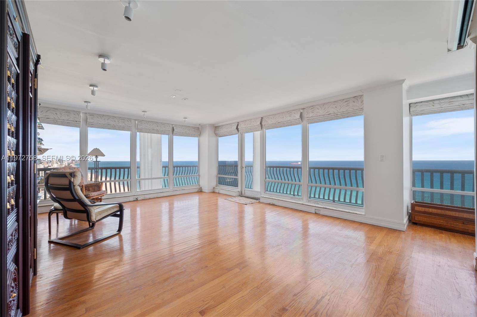 2200 S Ocean Lane 3009-10 Property Photo 12