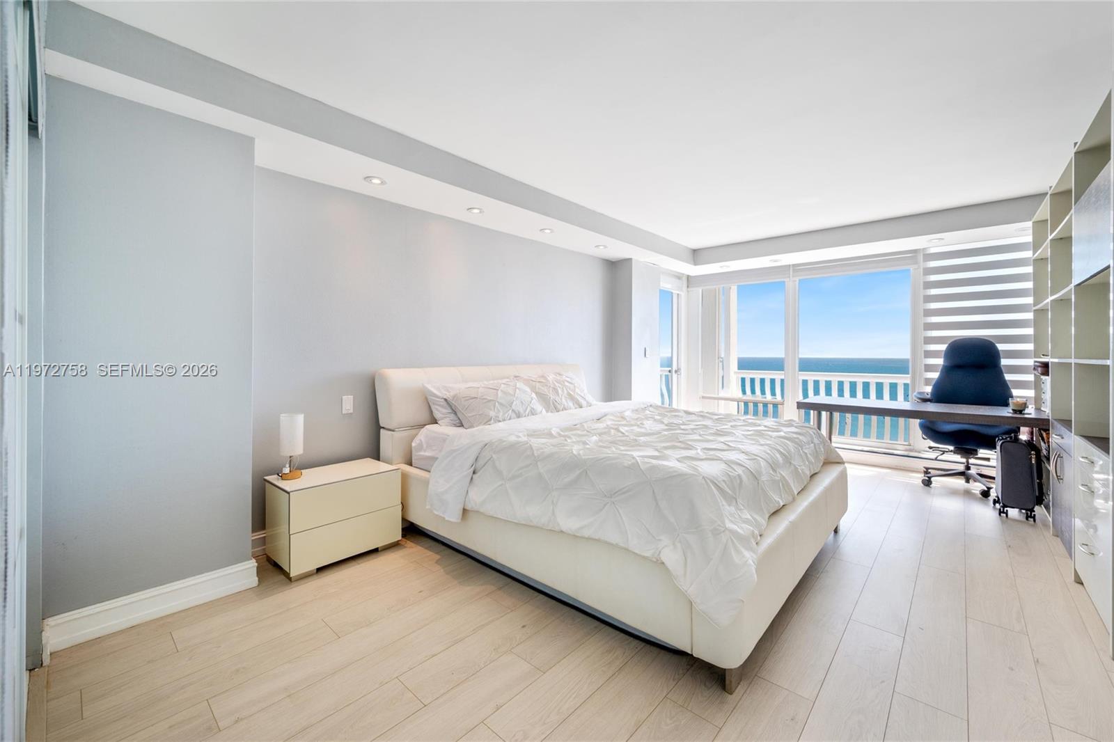 2200 S Ocean Lane 3009-10 Property Photo 32