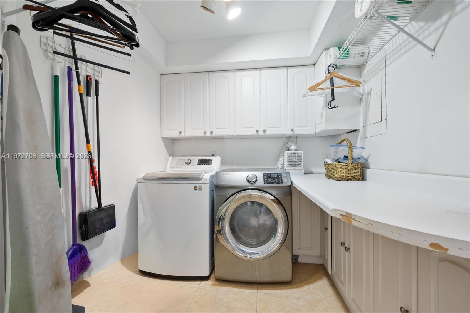 2200 S Ocean Lane 3009-10 Property Photo 49