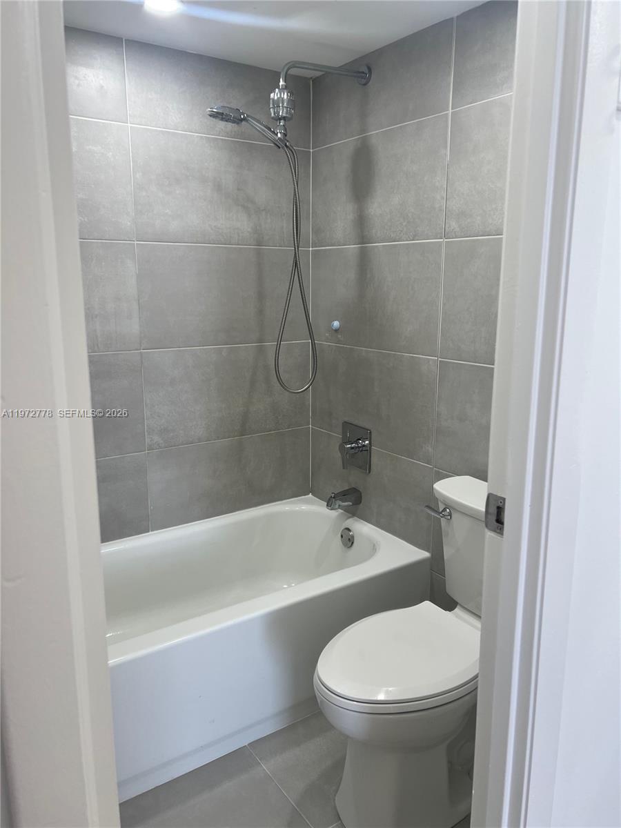 A11972778 Property Photo 11