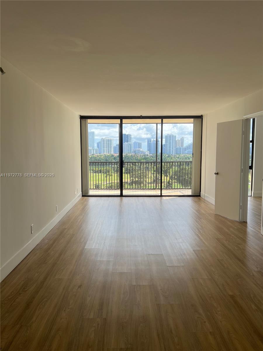 A11972778 Property Photo 13