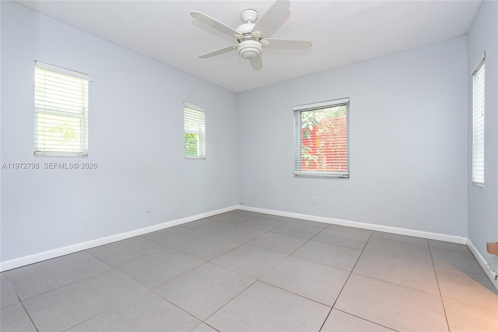 330 Ne 86 Street Property Photo 8