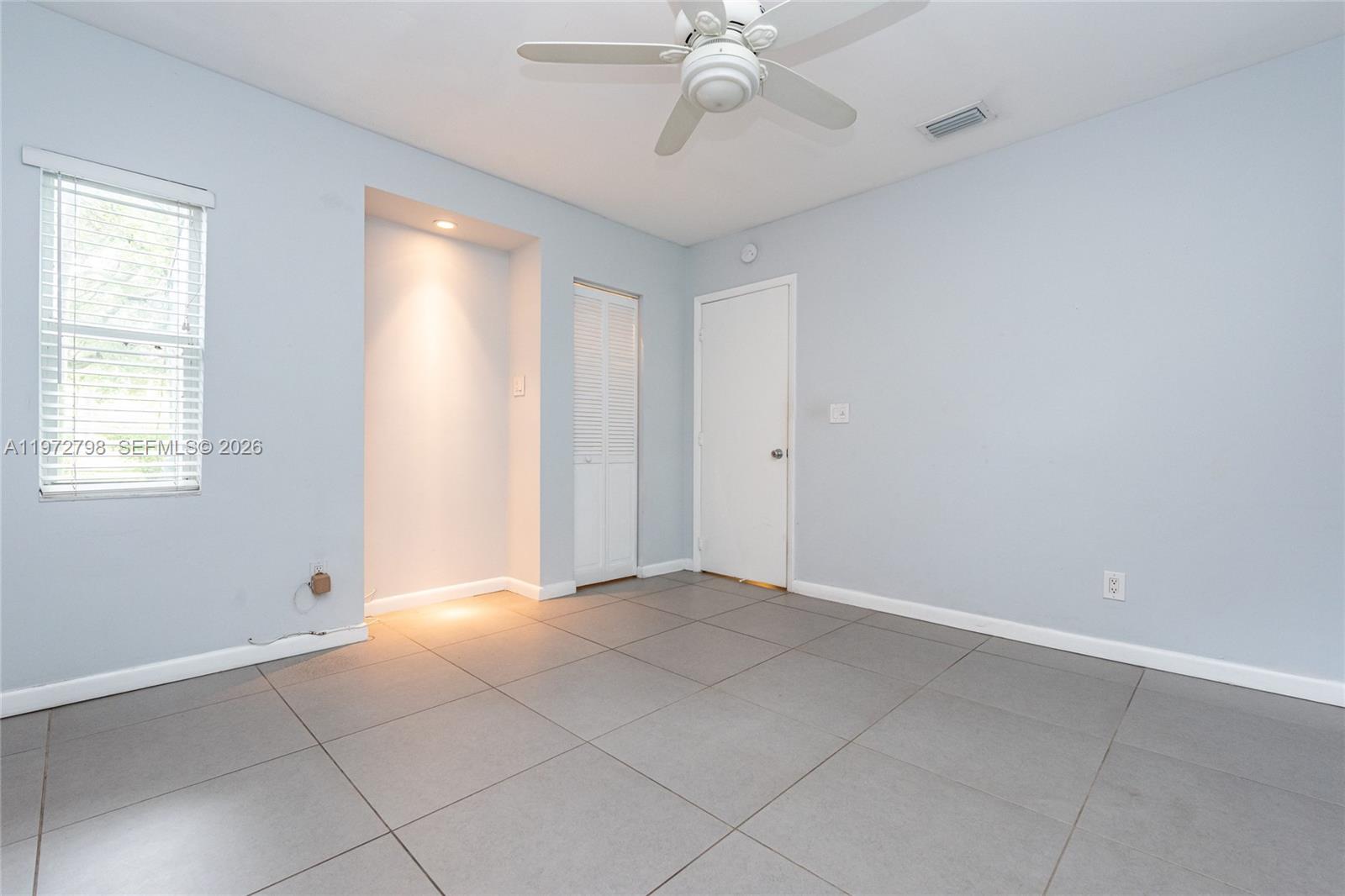 330 Ne 86 Street Property Photo 9