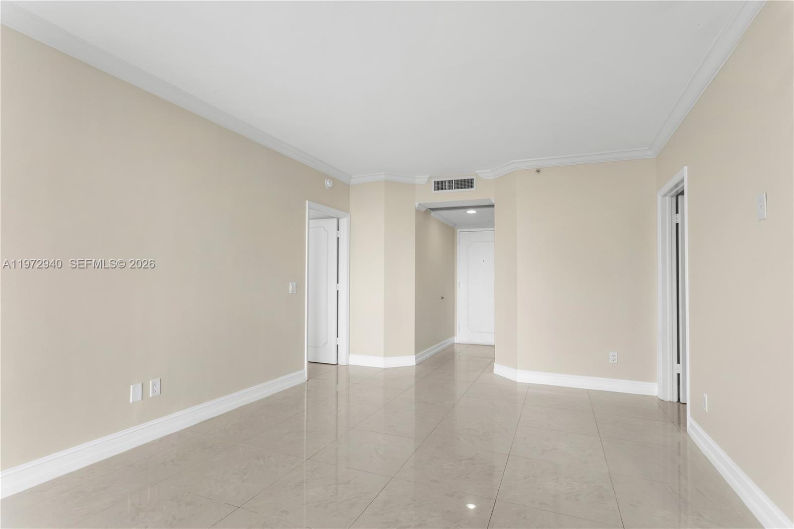 4775 Collins Avenue 1006 Property Photo 7