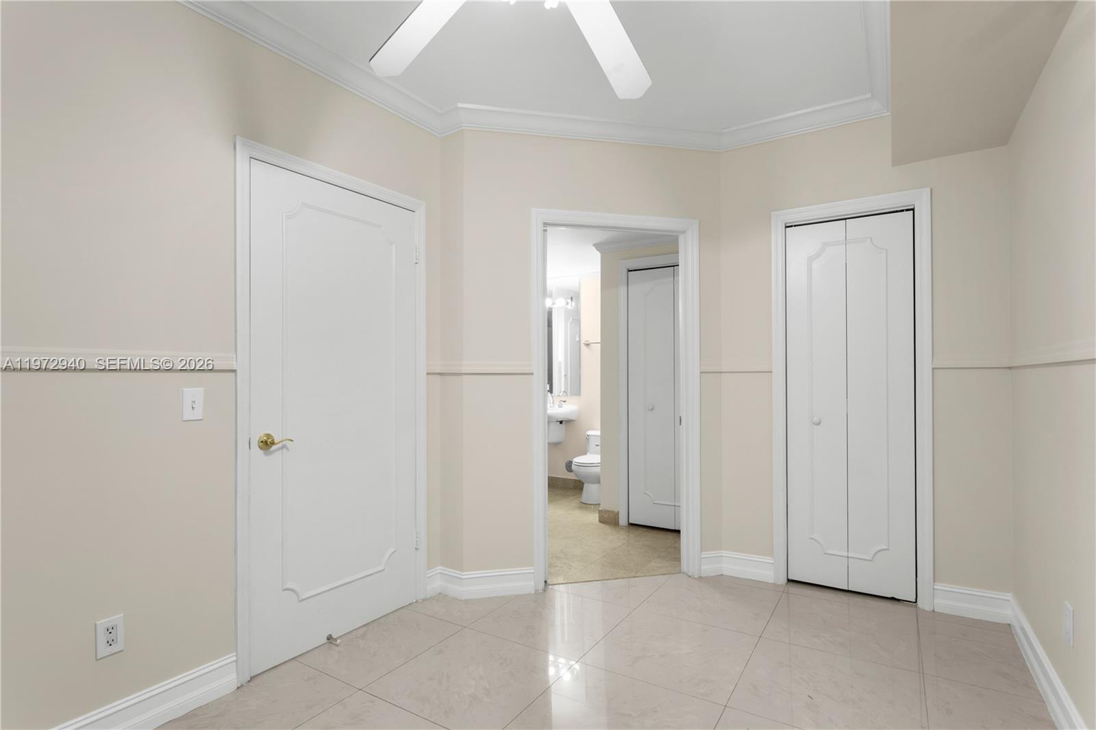 4775 Collins Avenue 1006 Property Photo 8