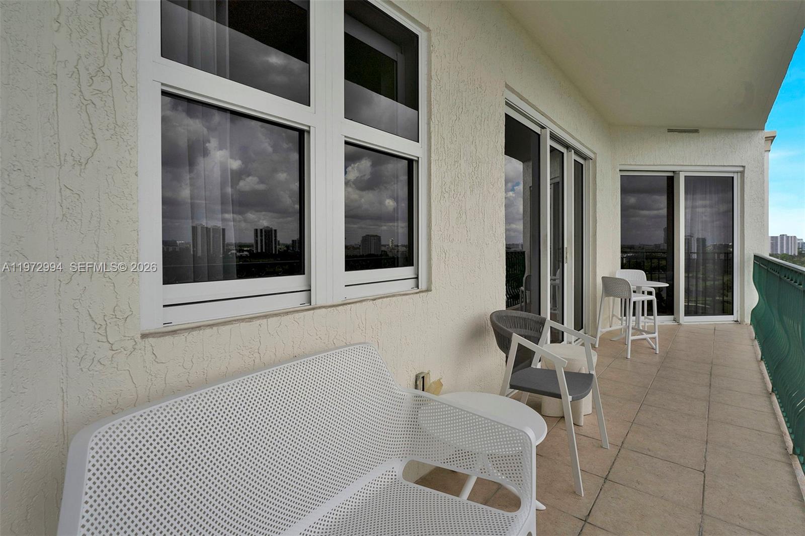20000 E Country Club Drive Ph06 Property Photo 16