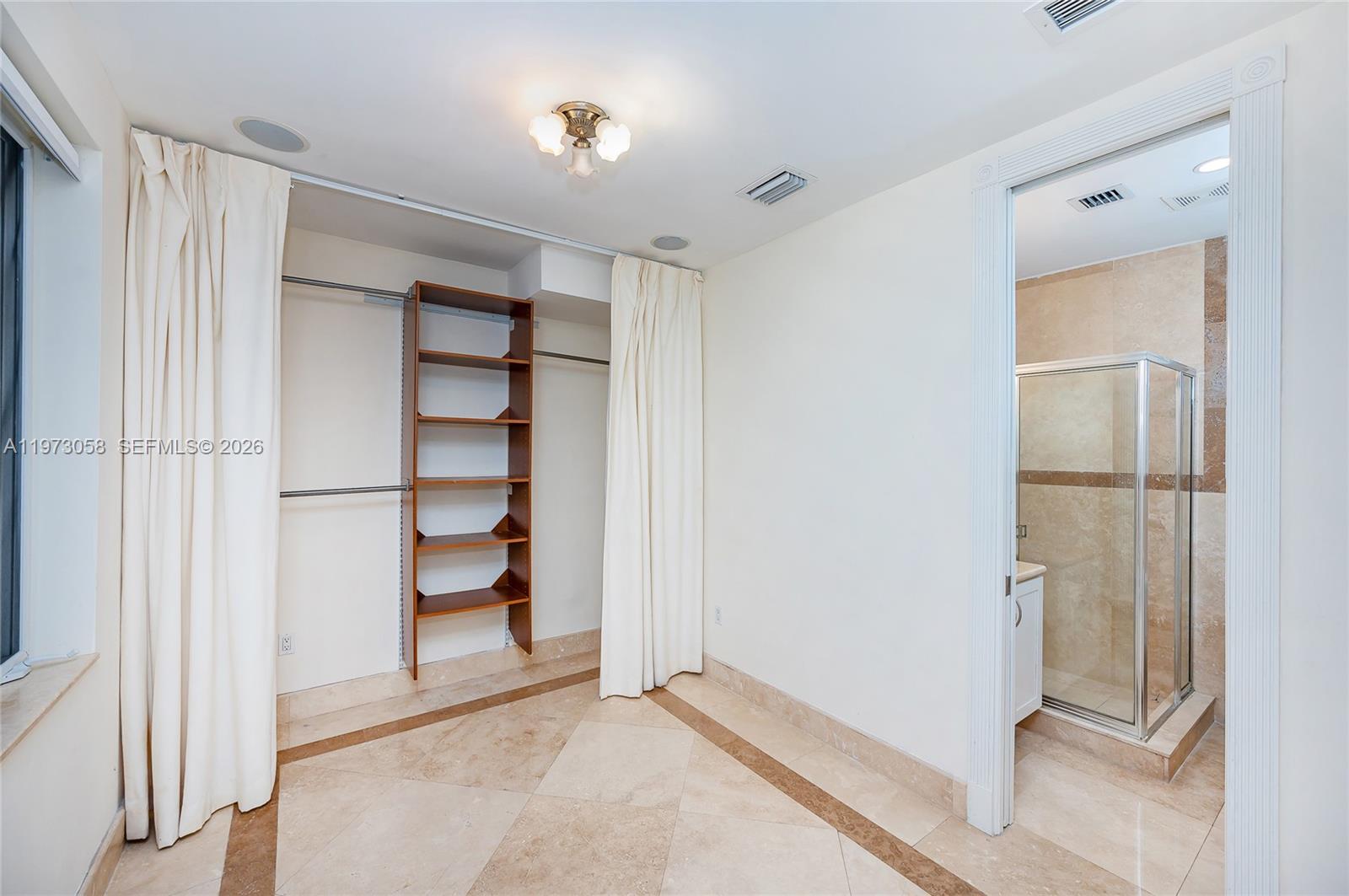 541 S Mashta Drive Property Photo 24