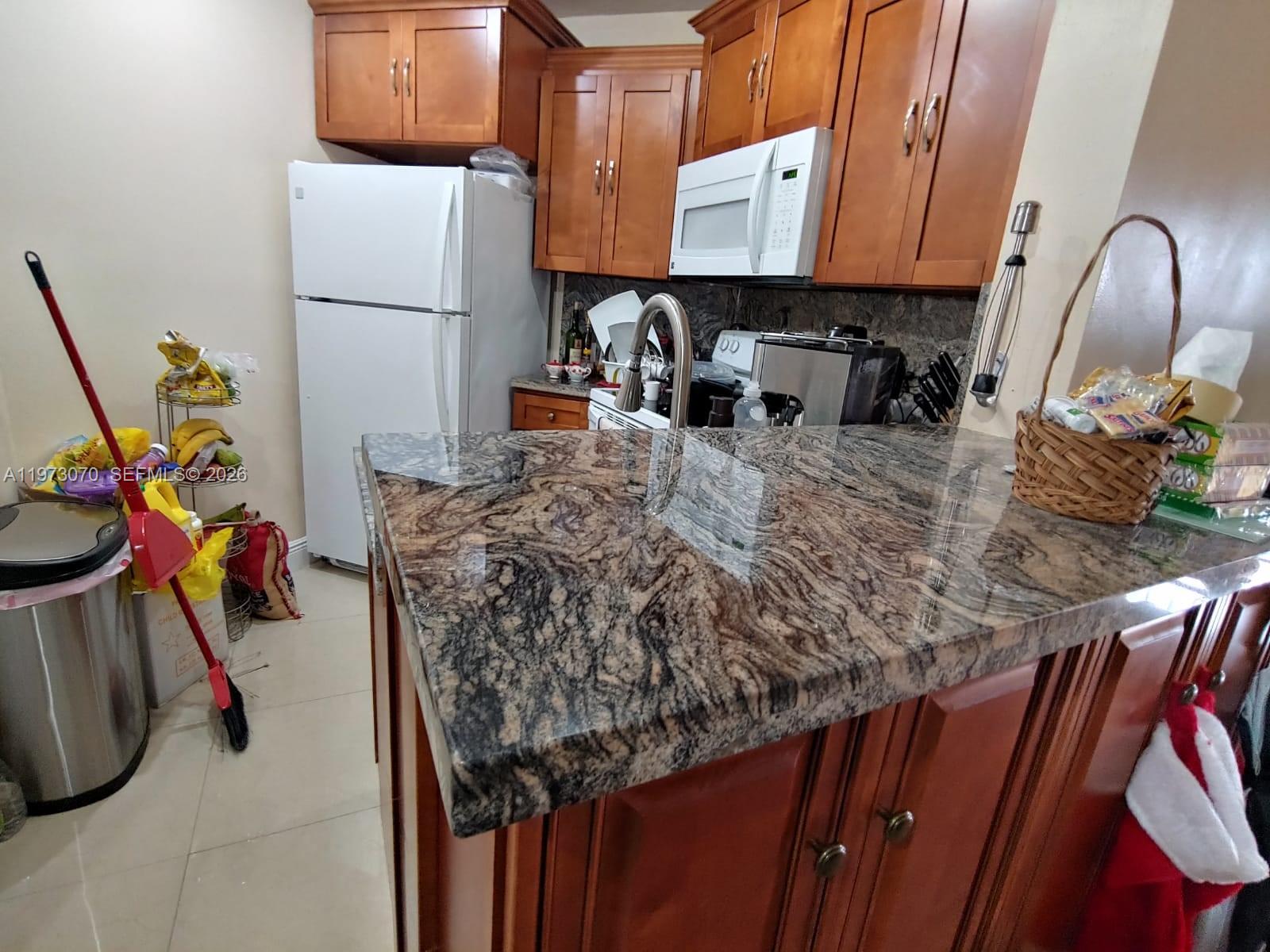 690 W Park Drive 2-204 Property Photo 12