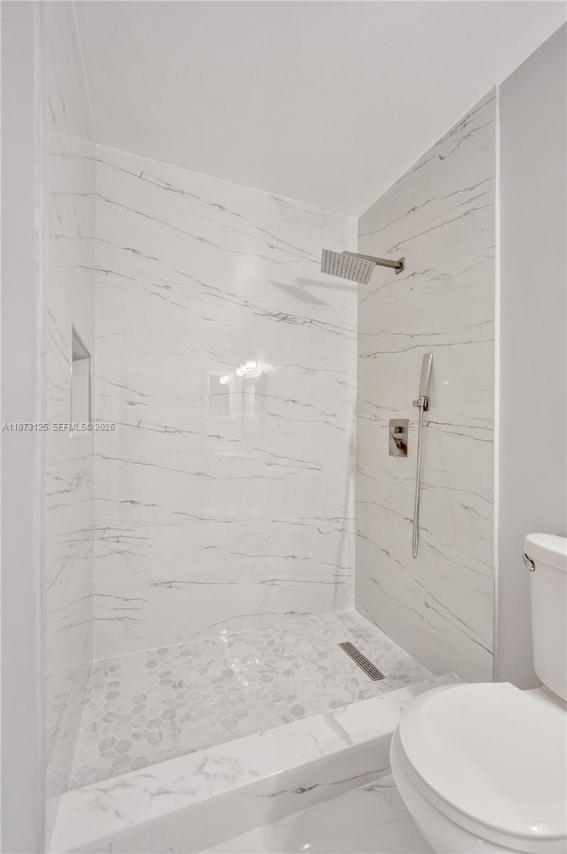 9340 Sw 61st Way B Property Photo 16