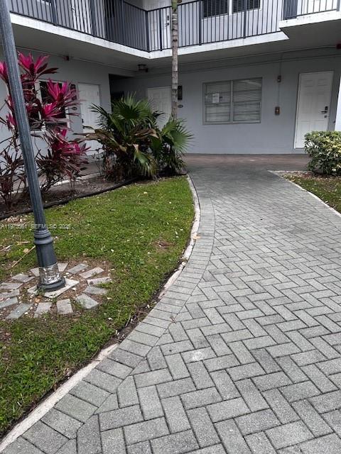 2200 S Ocean Drive N102 Property Photo 2