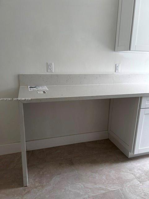 2200 S Ocean Drive N102 Property Photo 6