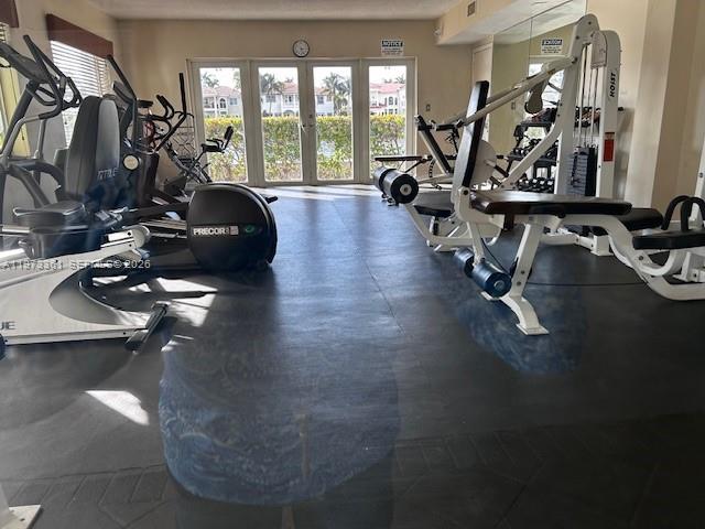 2200 S Ocean Drive N102 Property Photo 23
