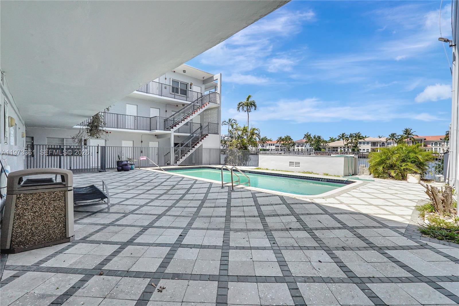 2200 S Ocean Drive N102 Property Photo 43