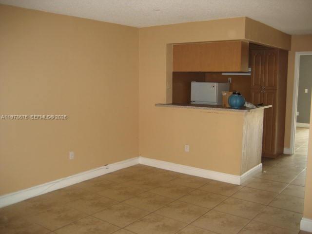 10832 N Kendall Drive U-6 Property Photo 3