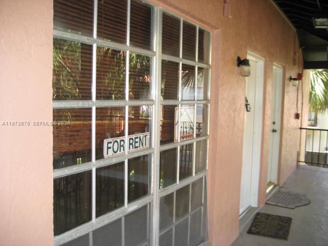 10832 N Kendall Drive U-6 Property Photo 8