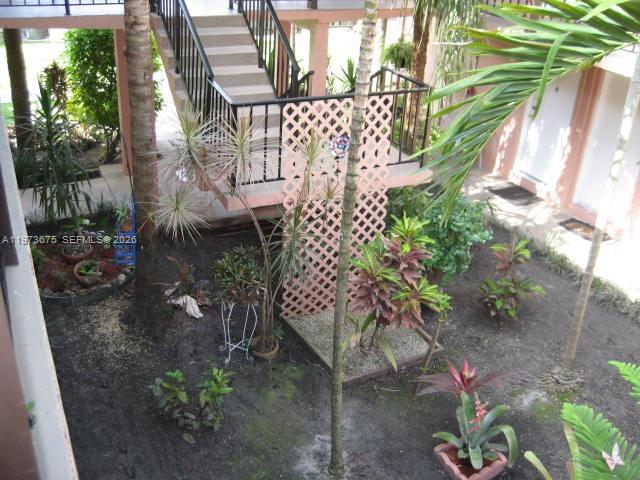 10832 N Kendall Drive U-6 Property Photo 12