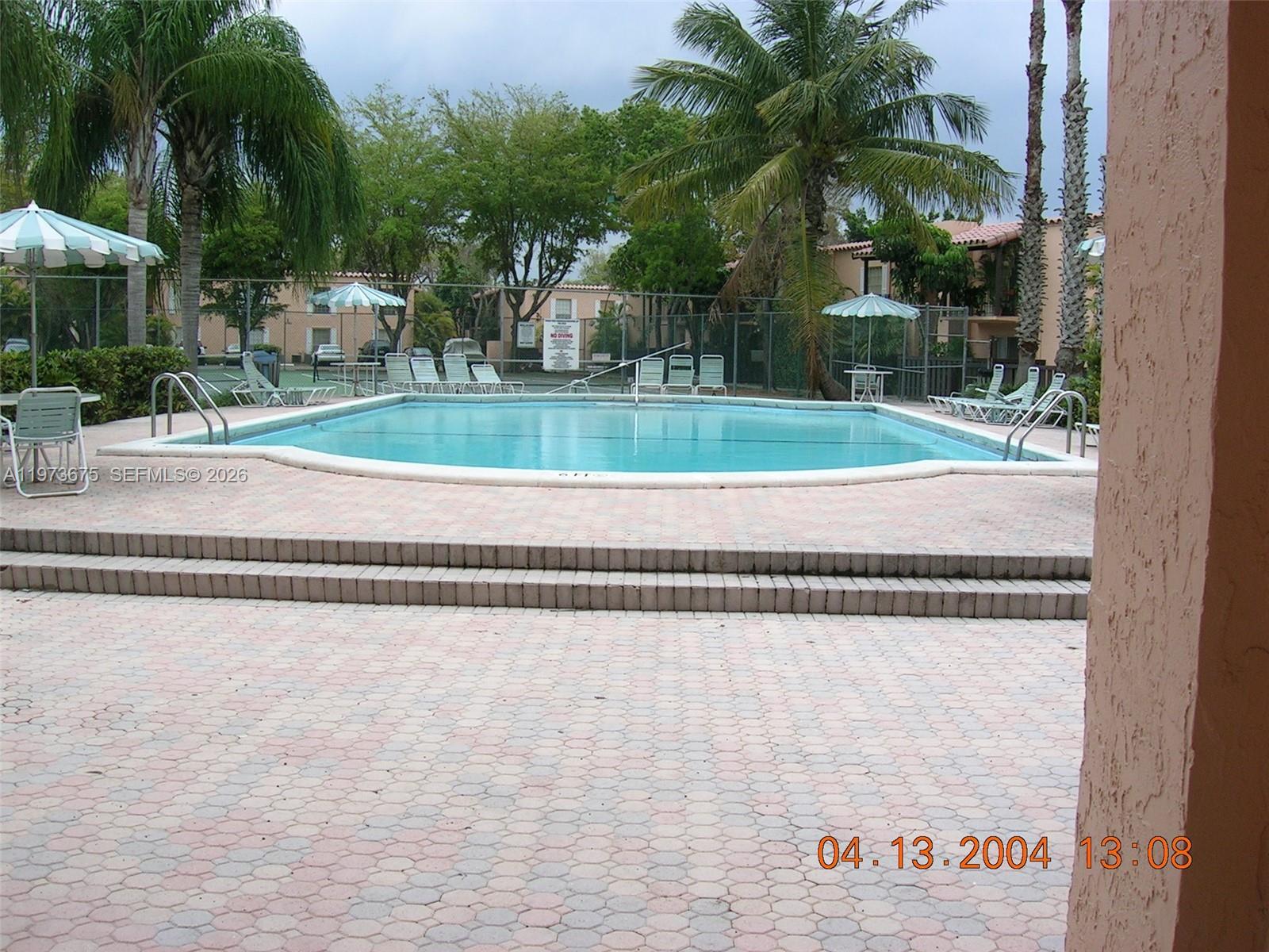 10832 N Kendall Drive U-6 Property Photo 14