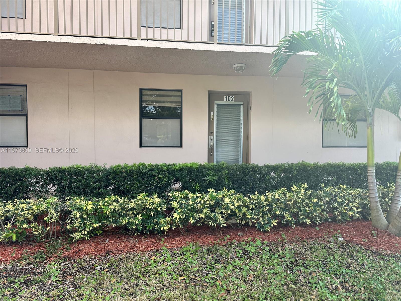 10434 Sunrise Lakes Boulevard 102 Property Photo 1