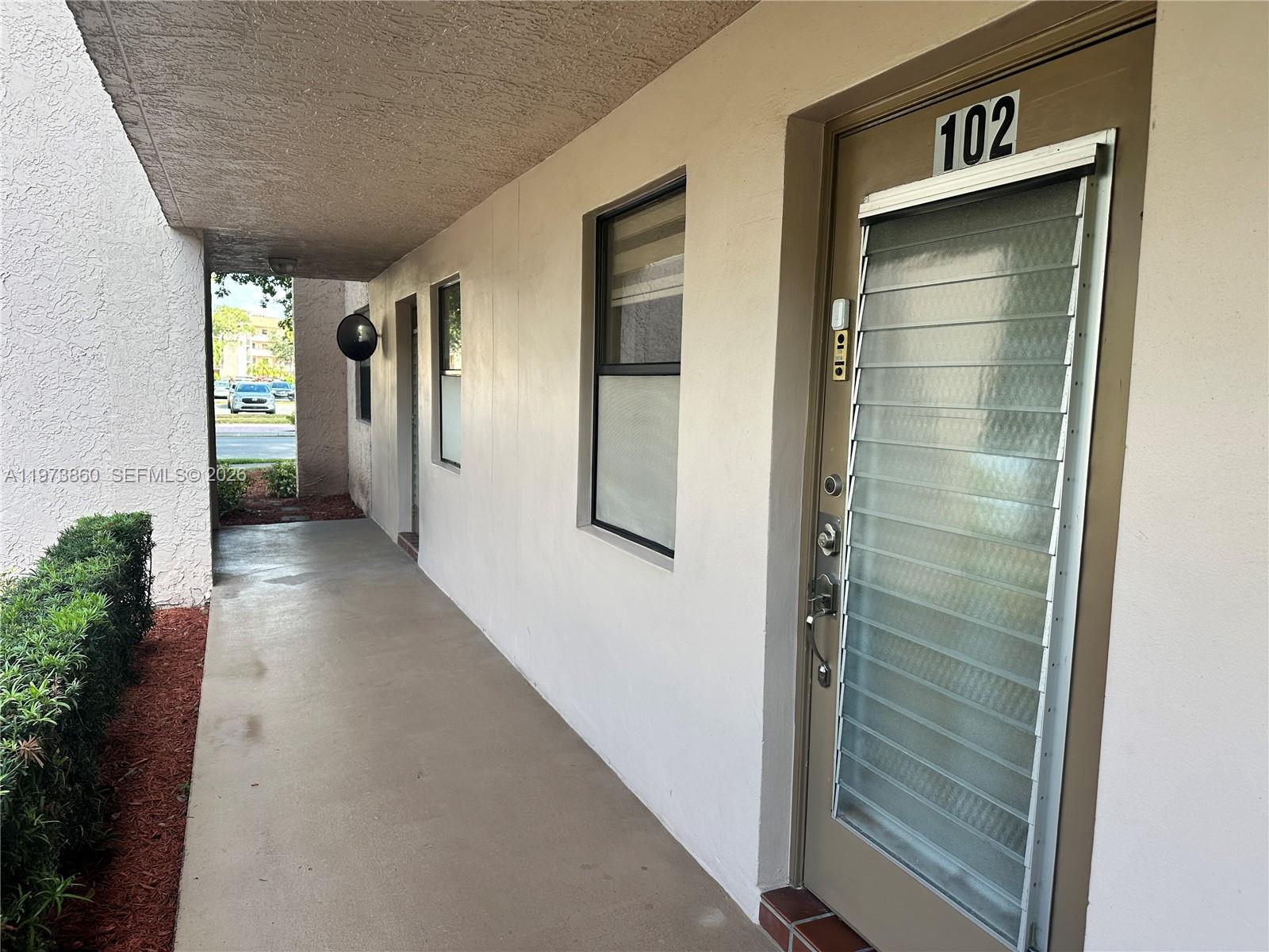 10434 Sunrise Lakes Boulevard 102 Property Photo 2