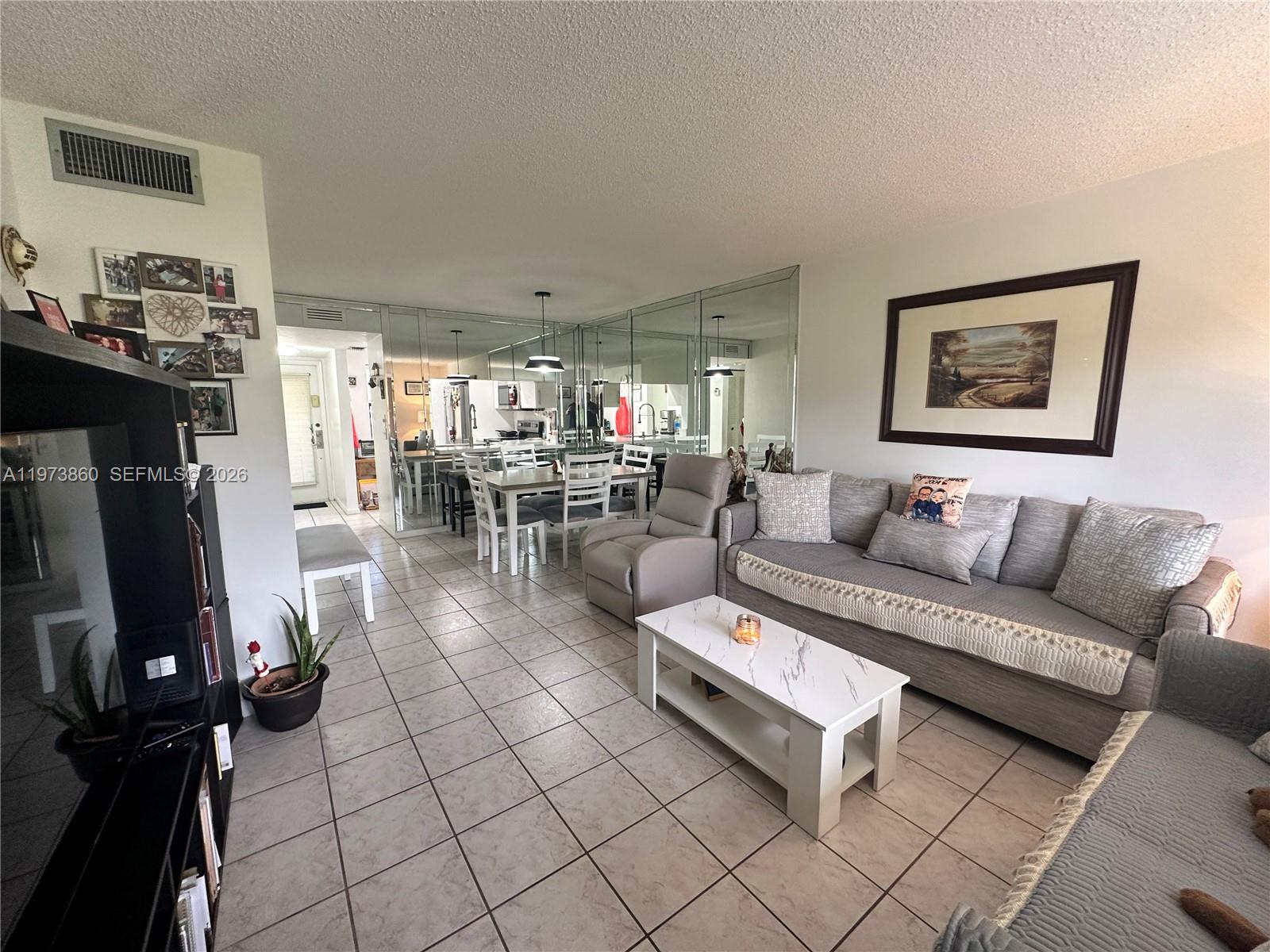 10434 Sunrise Lakes Boulevard 102 Property Photo 6