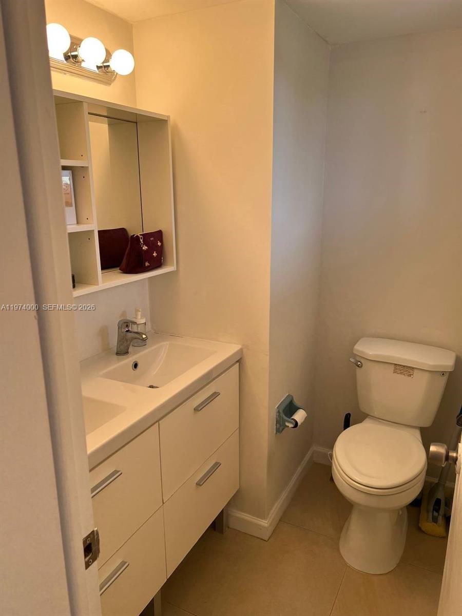 1150 Ne 191st Street 34 Property Photo 7