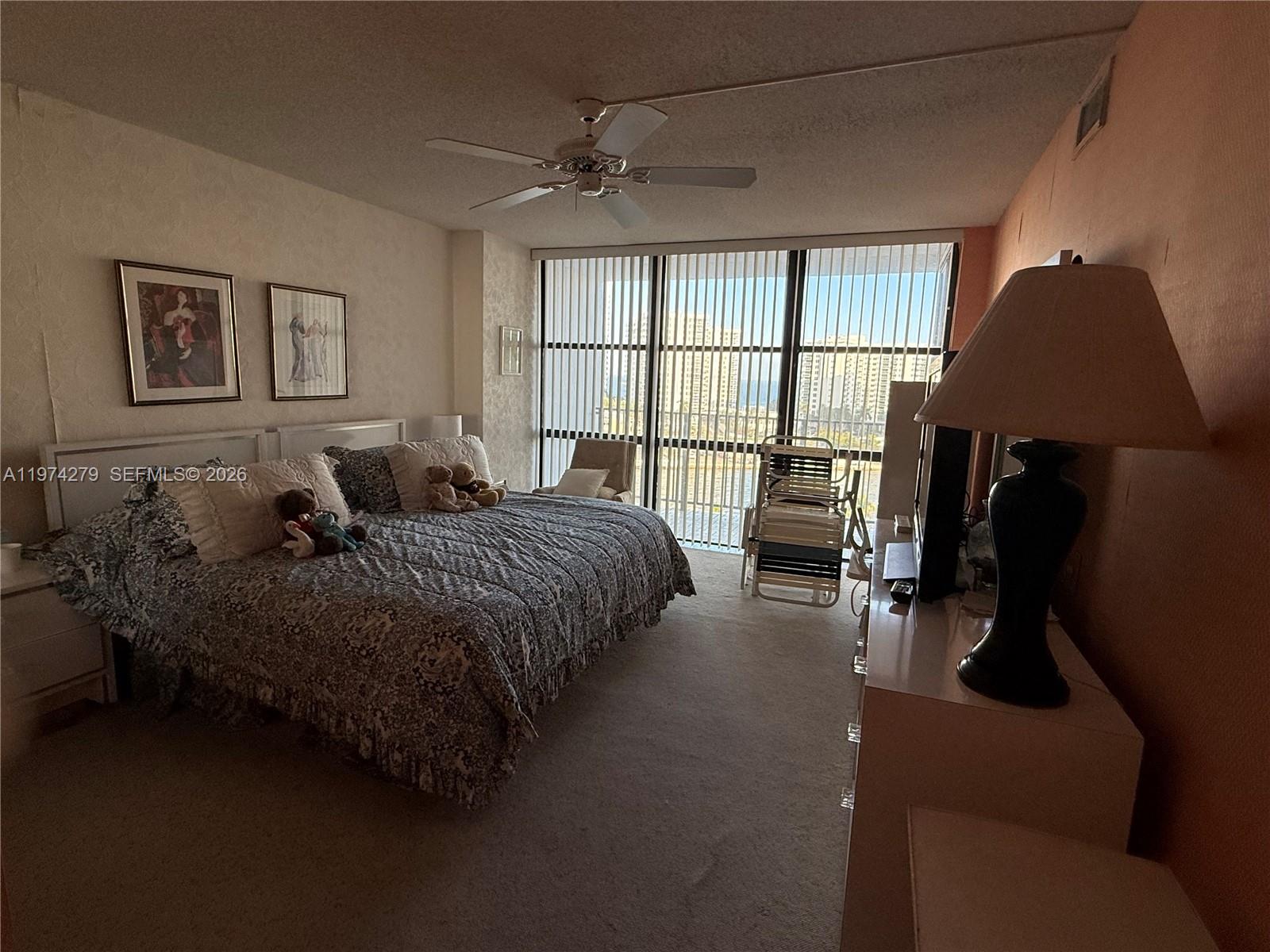 1000 Parkview Drive 1022 Property Photo 7