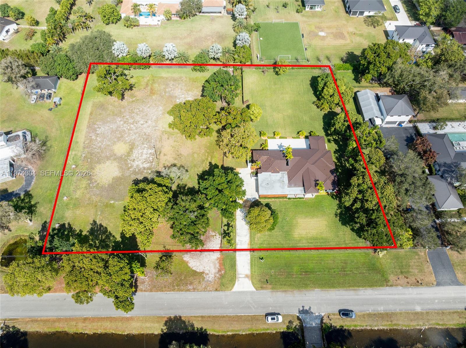 14401 W Palomino Drive Property Photo 2