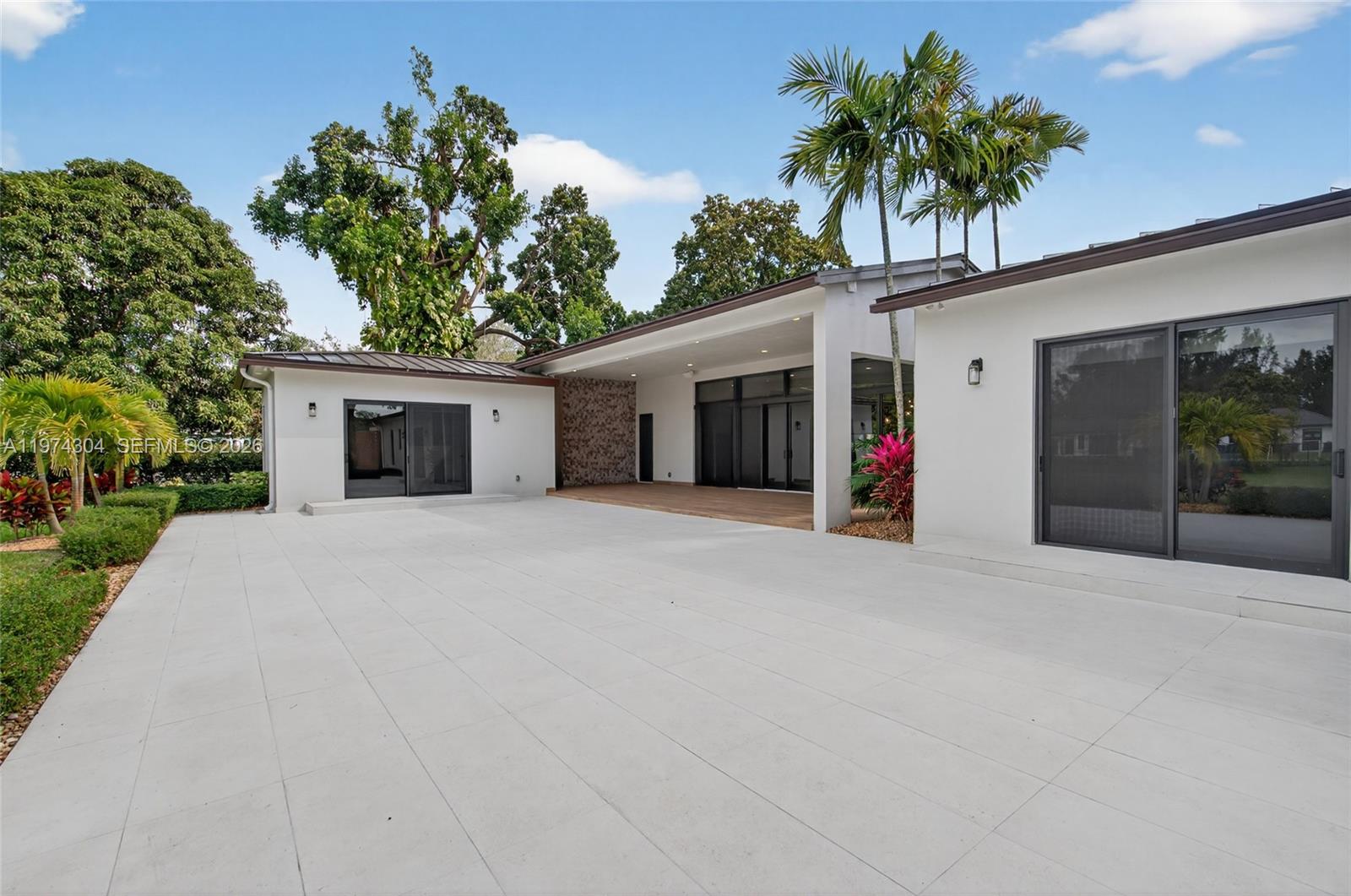 14401 W Palomino Drive Property Photo 48