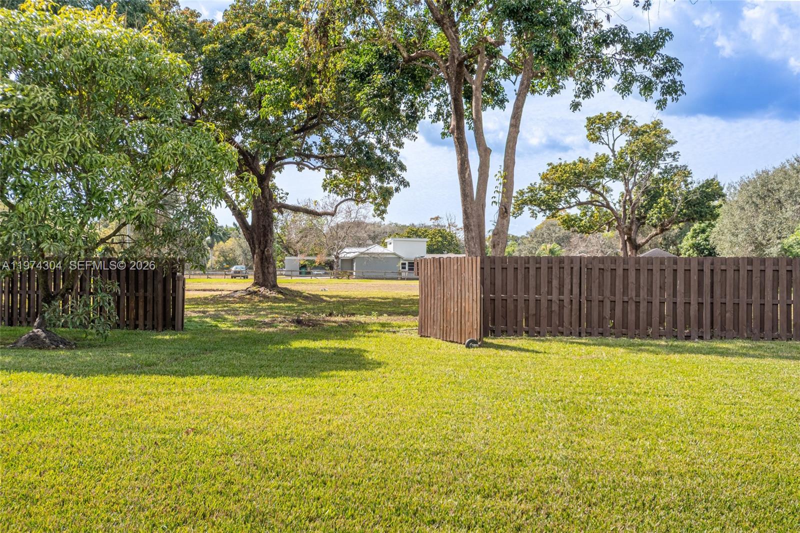 14401 W Palomino Drive Property Photo 57