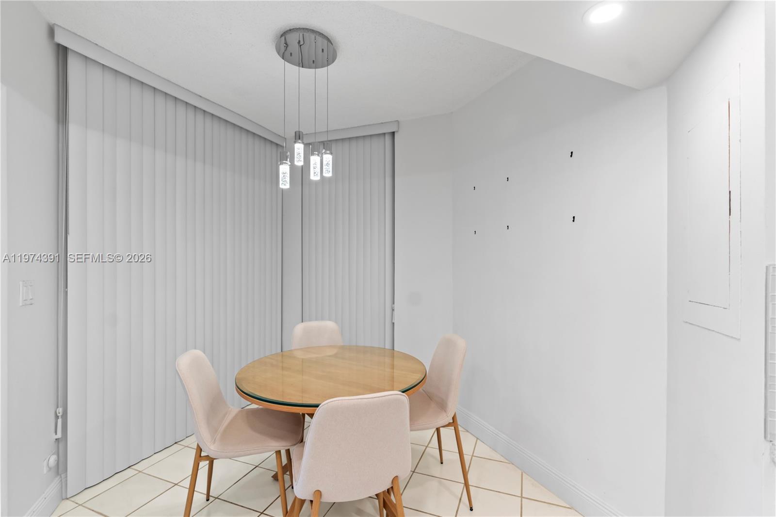 20191 E Country Club Drive 407 Property Photo 10