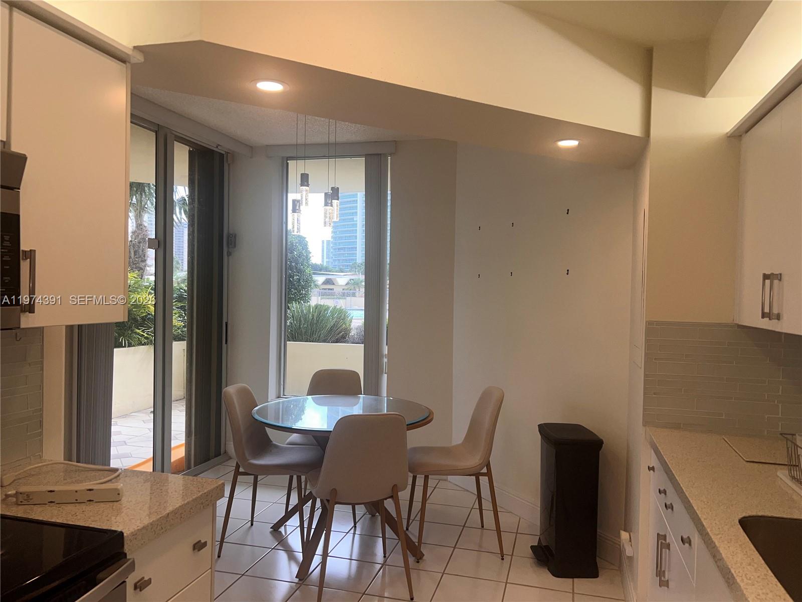 20191 E Country Club Drive 407 Property Photo 13