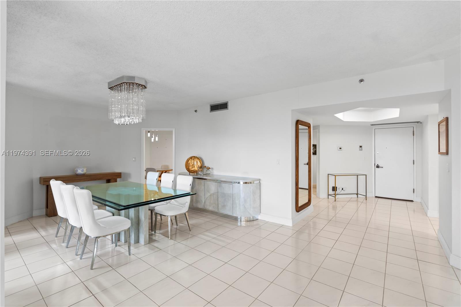 20191 E Country Club Drive 407 Property Photo 15
