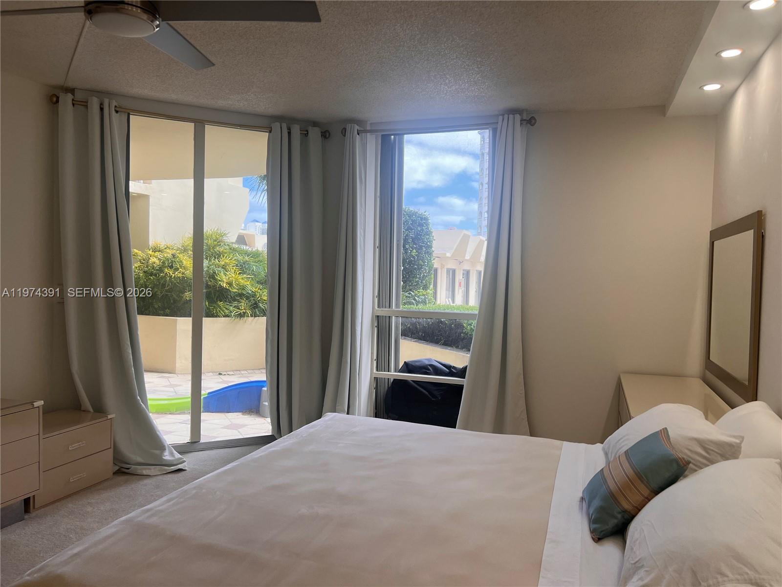 20191 E Country Club Drive 407 Property Photo 20