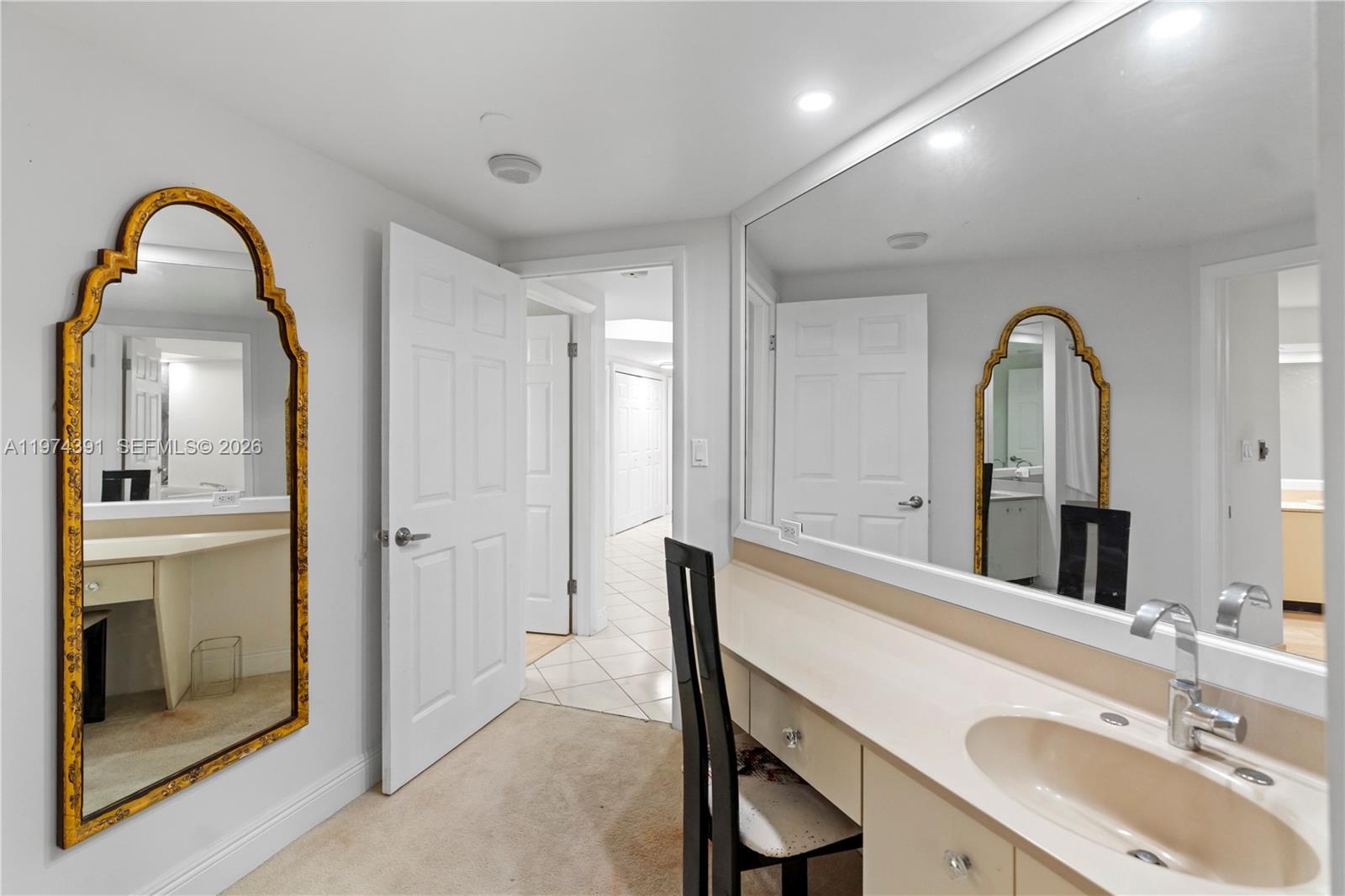 20191 E Country Club Drive 407 Property Photo 21
