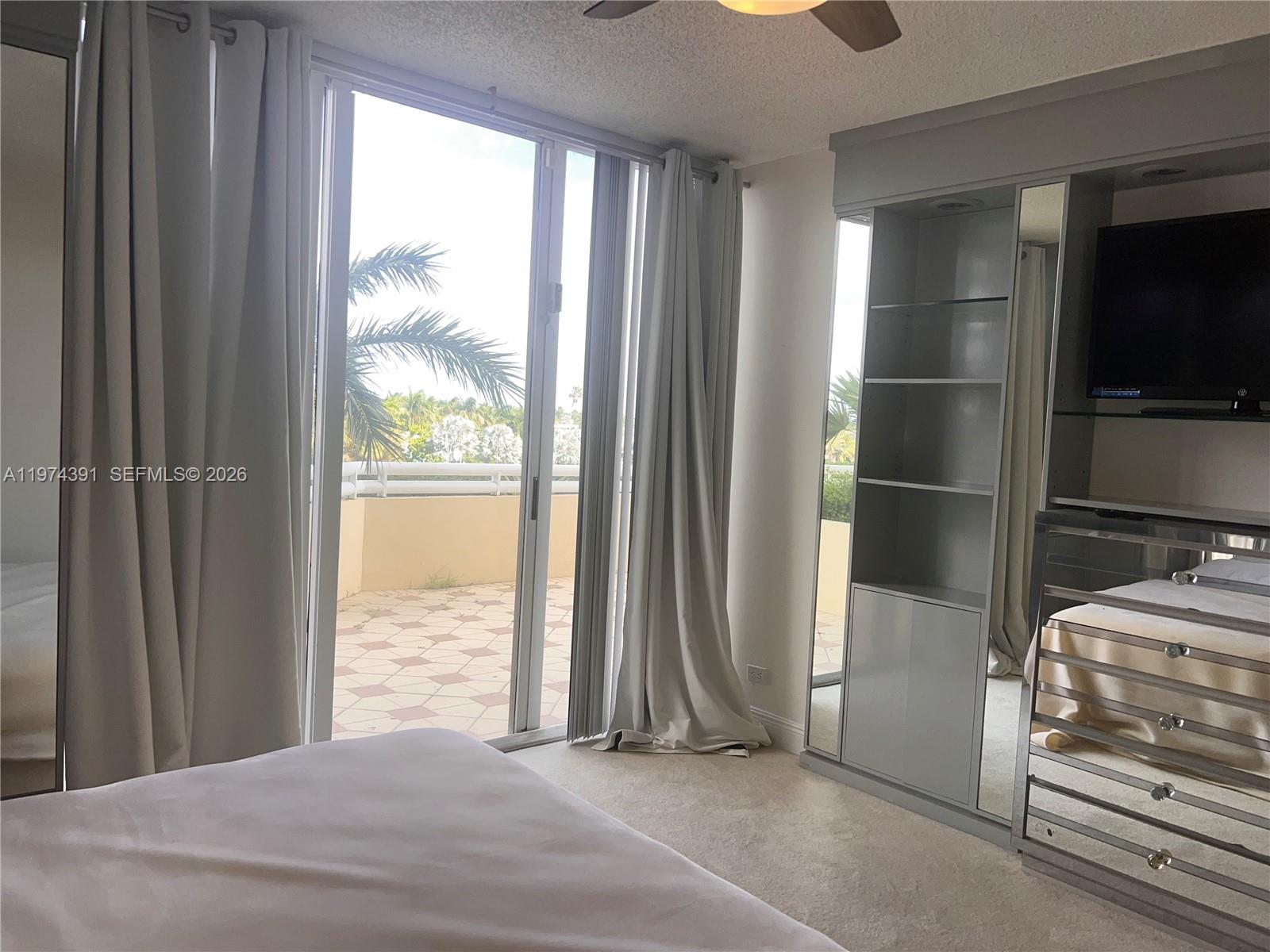 20191 E Country Club Drive 407 Property Photo 28