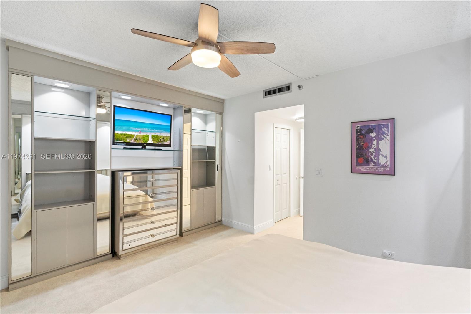 20191 E Country Club Drive 407 Property Photo 29