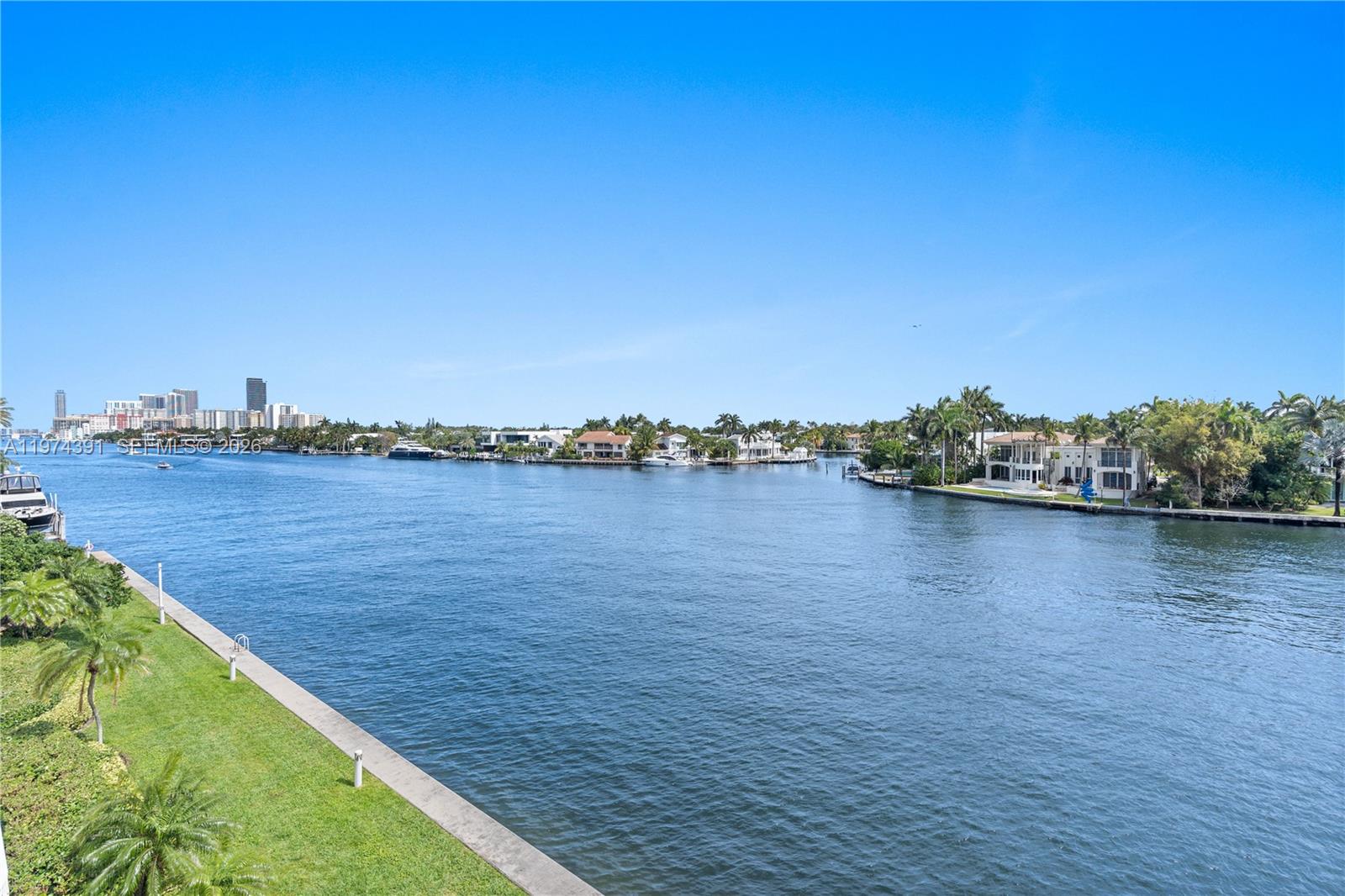 20191 E Country Club Drive 407 Property Photo 42