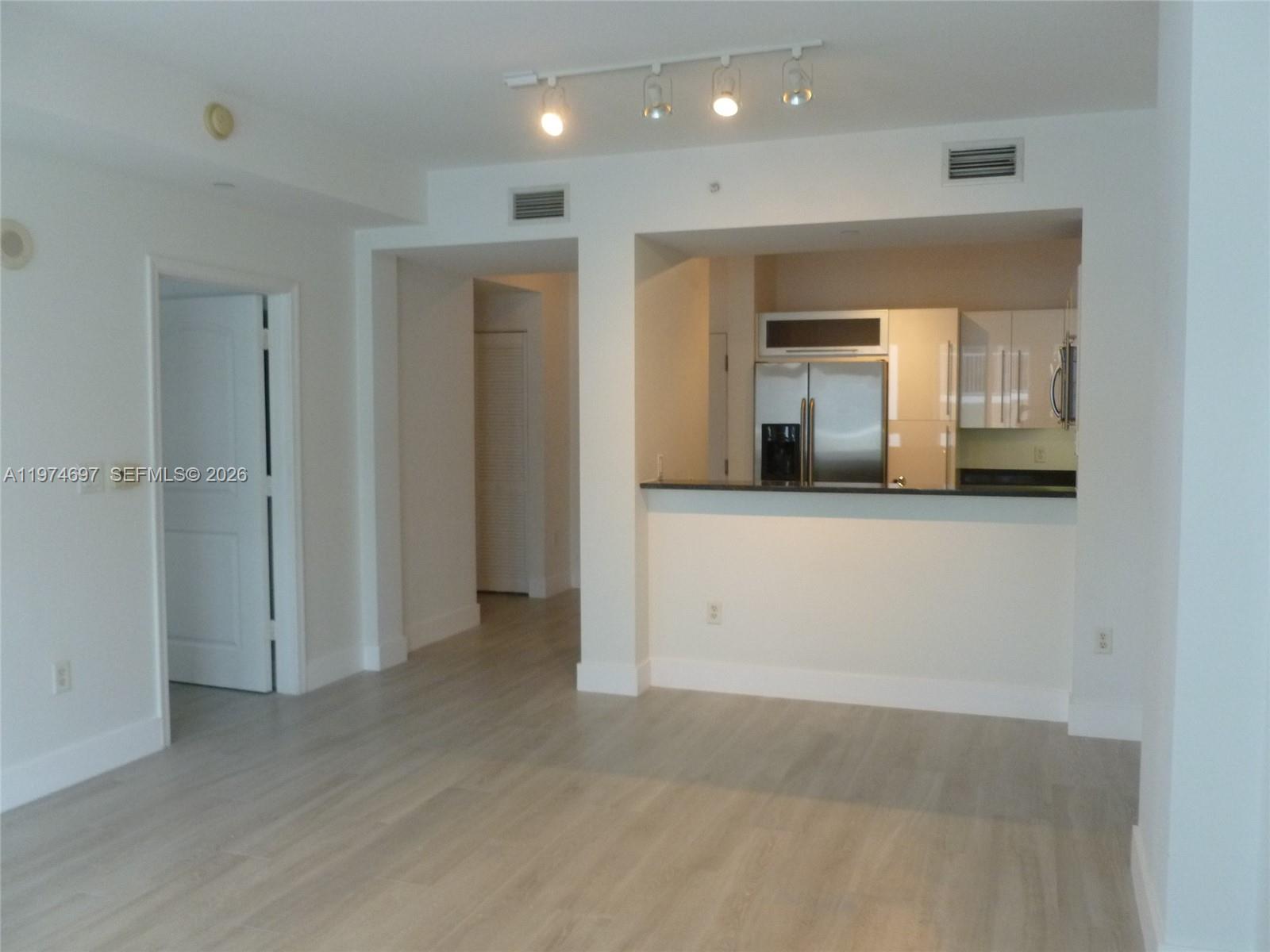 7350 Sw 89th Street 807s Property Photo 1