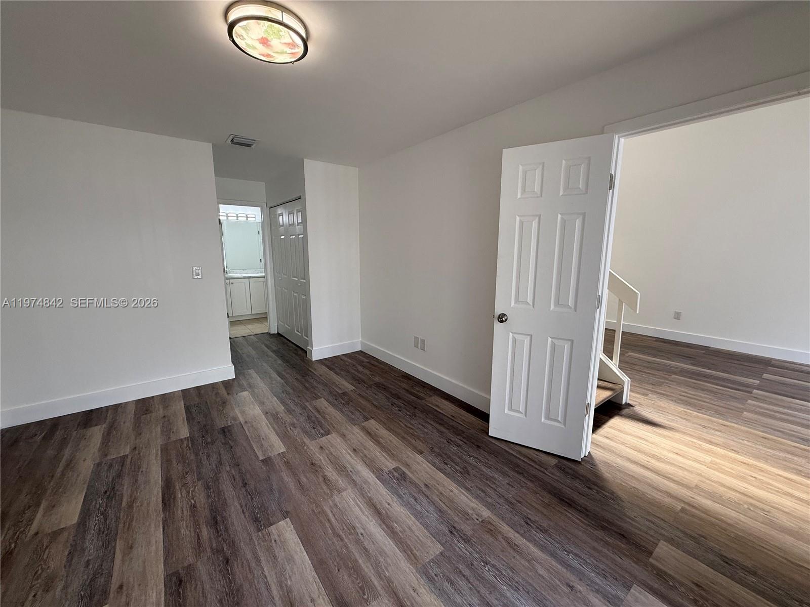 A11974842 Property Photo 15
