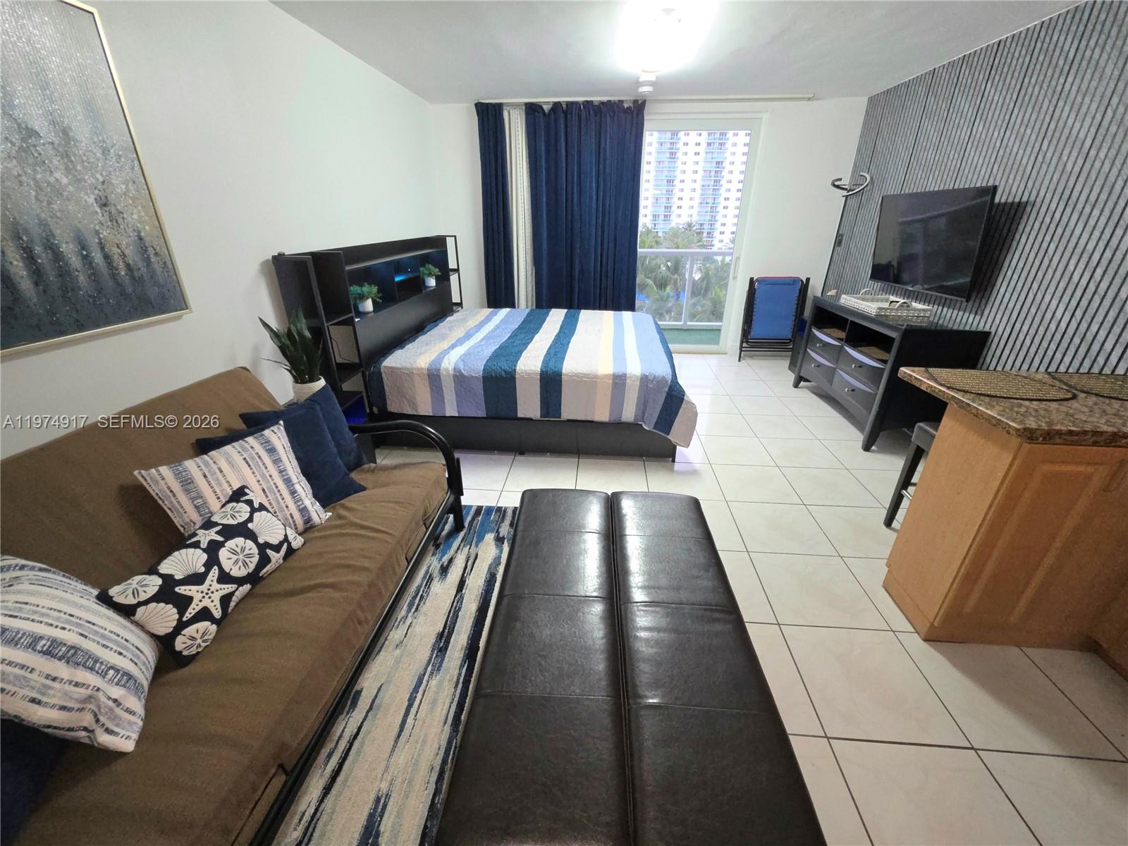 19201 Collins Avenue 432 Property Photo 20