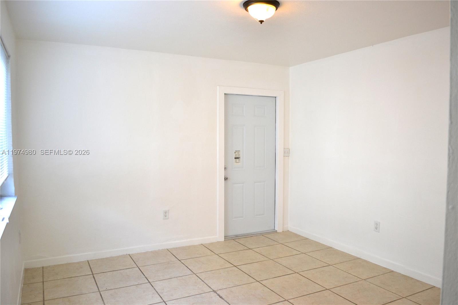 1035 Sw 4th Street 2 Property Photo 5