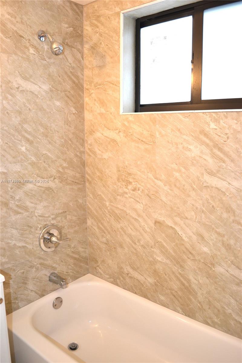 1035 Sw 4th Street 2 Property Photo 10