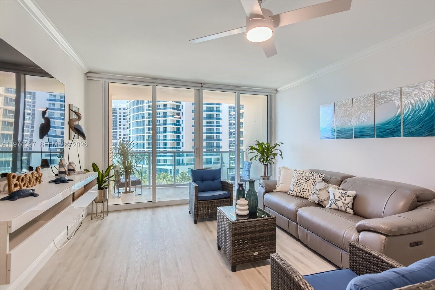 2501 S Ocean Drive 715 Property Photo 2
