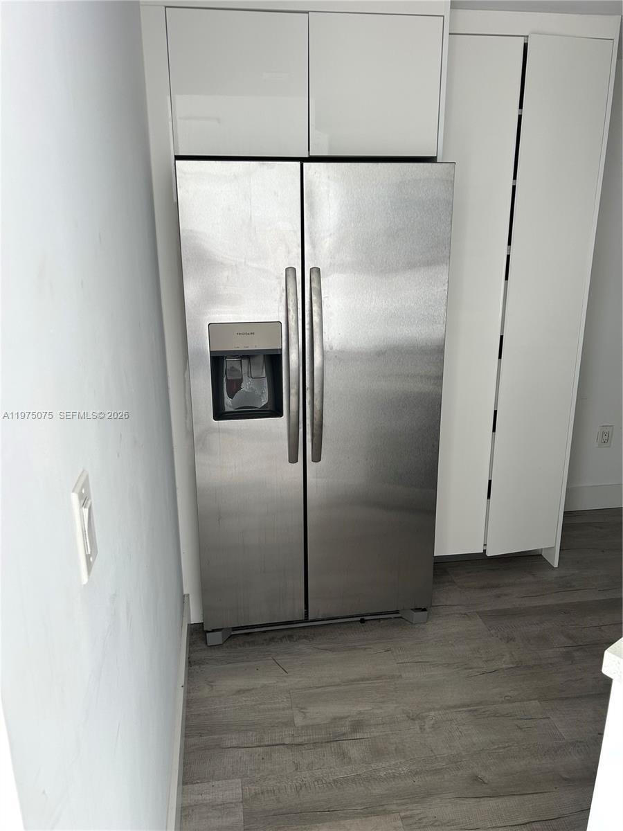 6921 Environ Boulevard 7p Property Photo 5