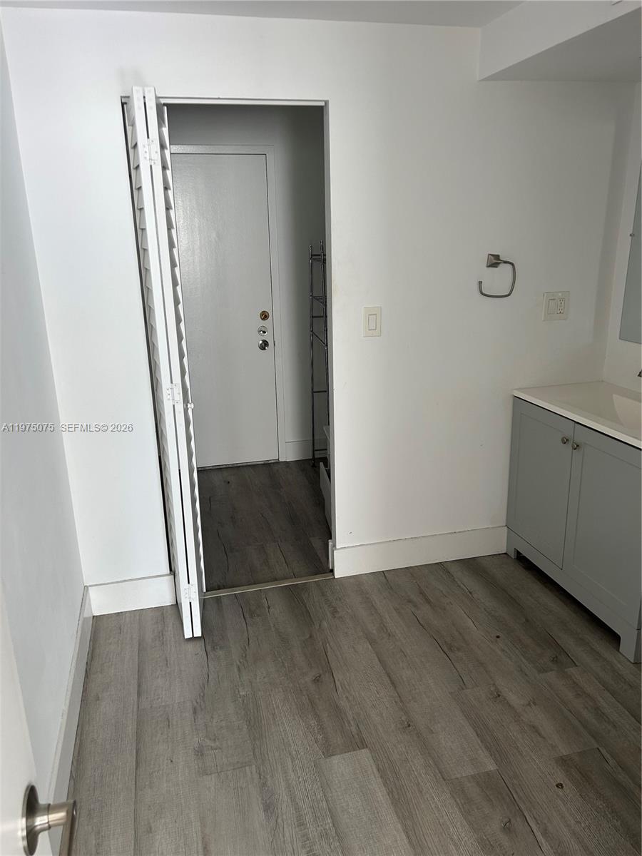 6921 Environ Boulevard 7p Property Photo 25